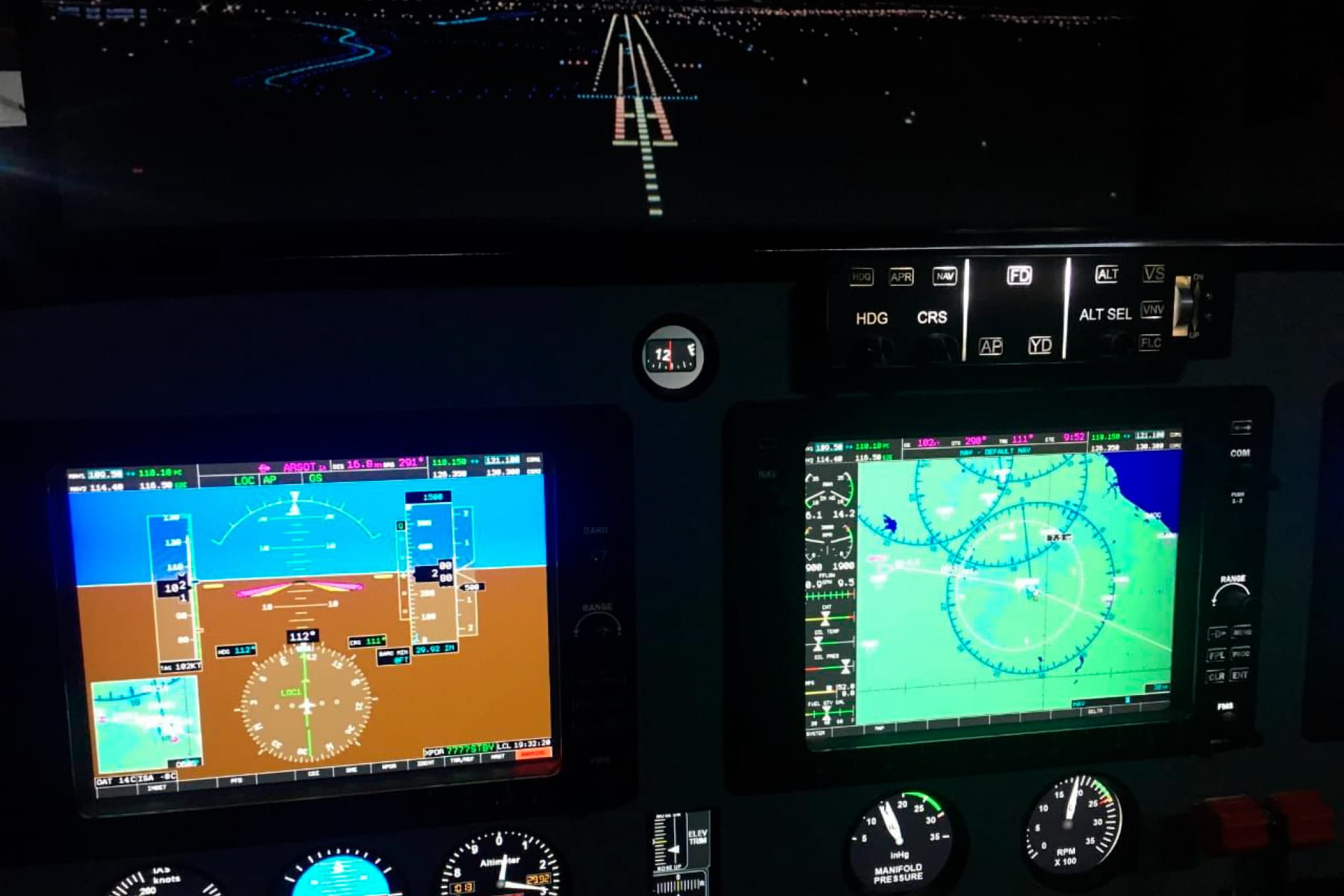 escuela de aviacion simulador cessna radial340 curso piloto de avion